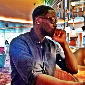 Meet your Posher, Lester